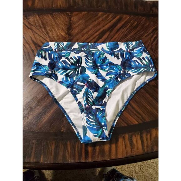 NWT AVANOVA WOMENS BIKINI SET - Picture 4 of 6